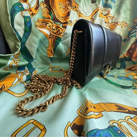 Authentic Balenciaga Hourglass Wallet on chain - Picture 5 of 11